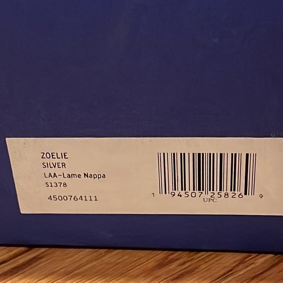 Stuart Weitzman Women’s Silver Zoelie Sandals Size 8.5 - Picture 7 of 8